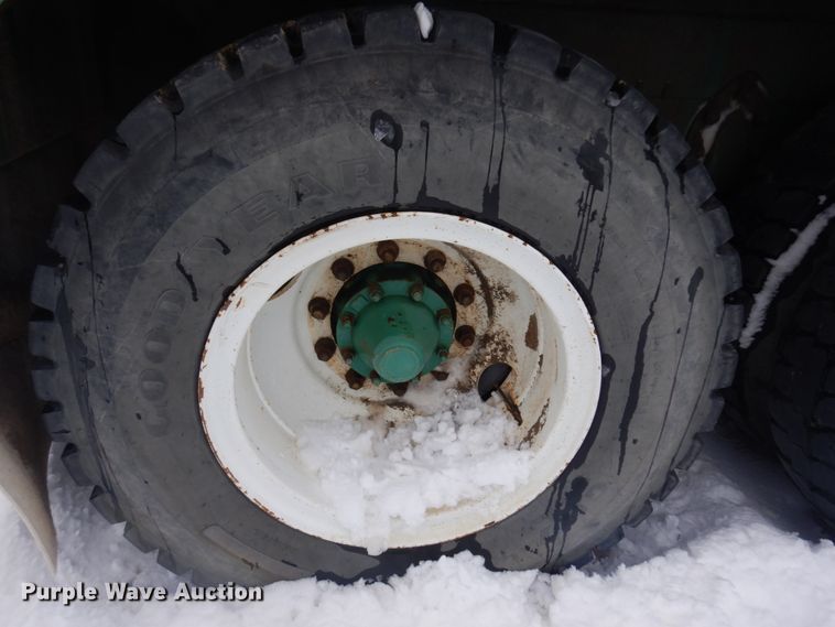 image for item DM5367 2011 Mack GU813  winch truck