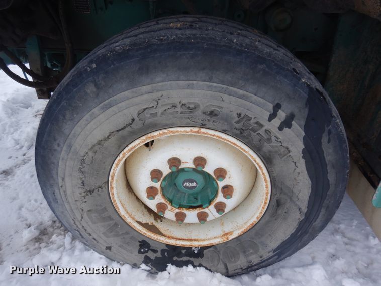 image for item DM5367 2011 Mack GU813  winch truck