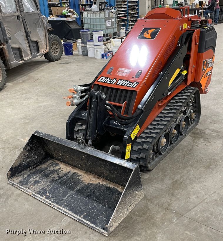 image for item DN0182 2017 Ditch Witch SK800  compact utility loader