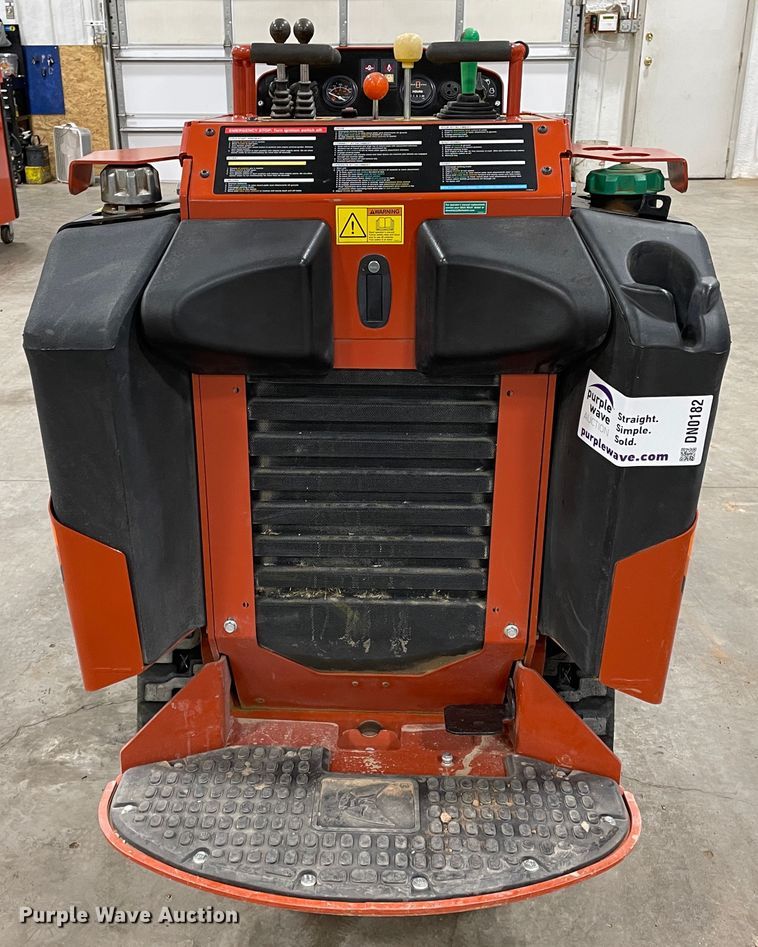 image for item DN0182 2017 Ditch Witch SK800  compact utility loader