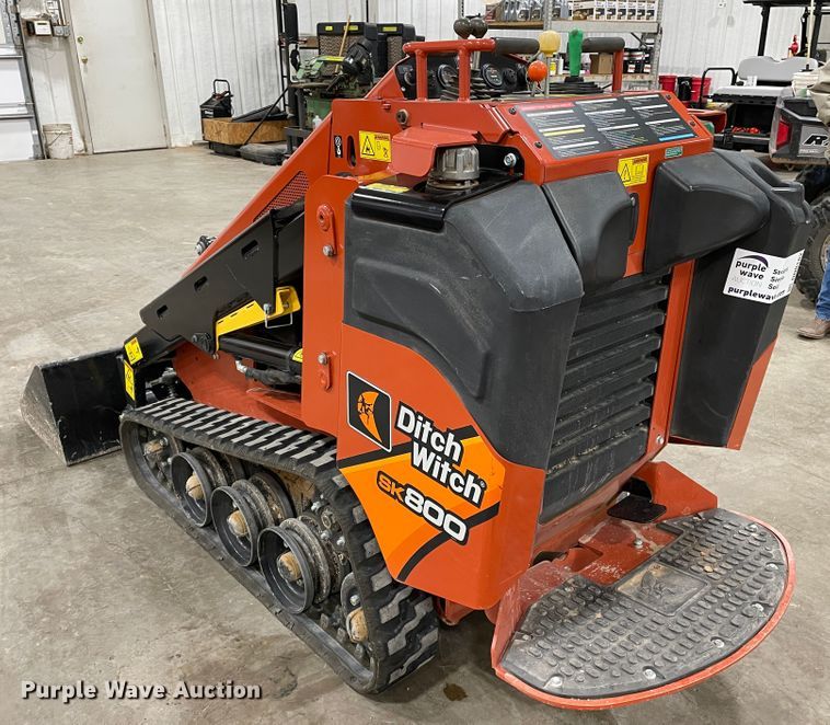 image for item DN0182 2017 Ditch Witch SK800  compact utility loader