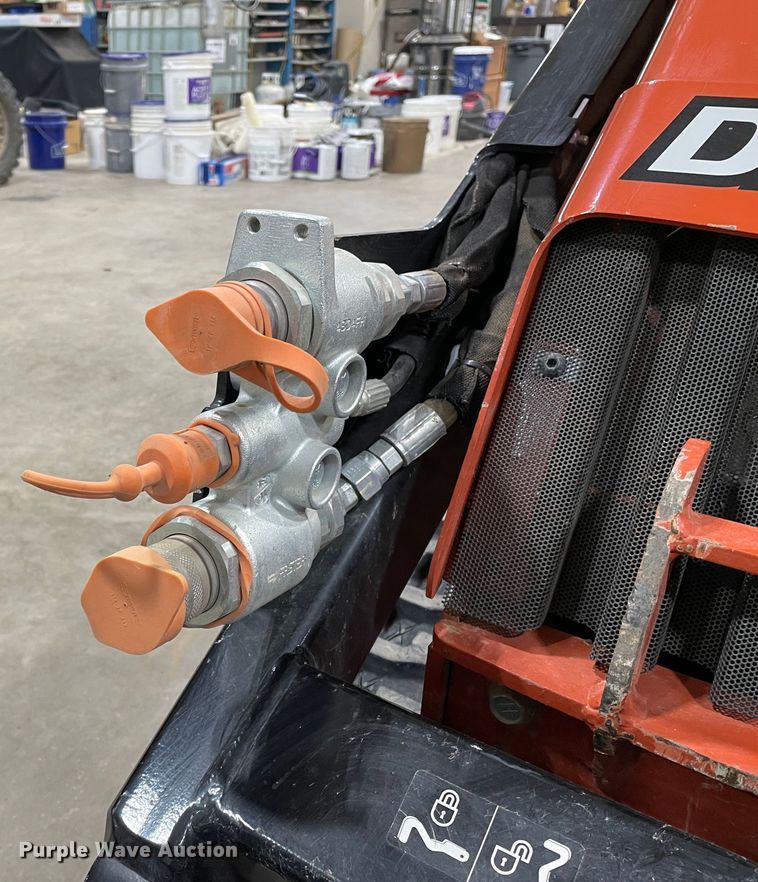 image for item DN0182 2017 Ditch Witch SK800  compact utility loader