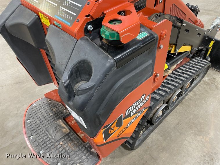 image for item DN0182 2017 Ditch Witch SK800  compact utility loader