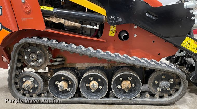 image for item DN0182 2017 Ditch Witch SK800  compact utility loader