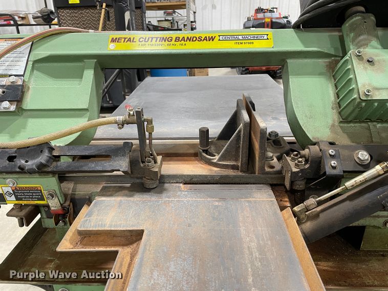image for item DN0183 Central Machinery  97009 bandsaw