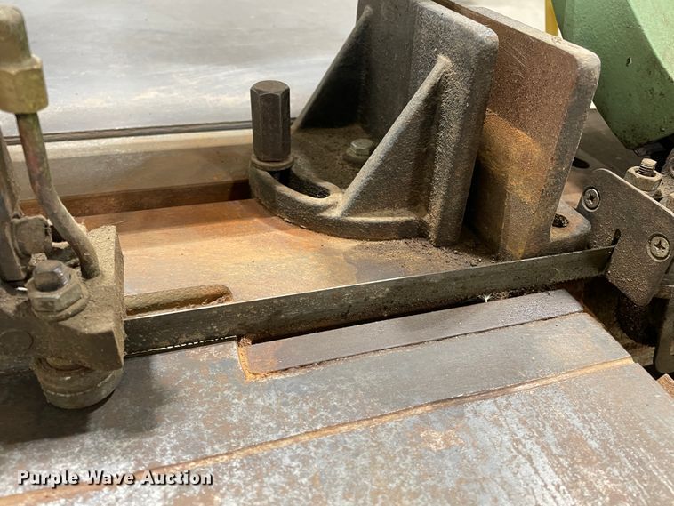 image for item DN0183 Central Machinery  97009 bandsaw
