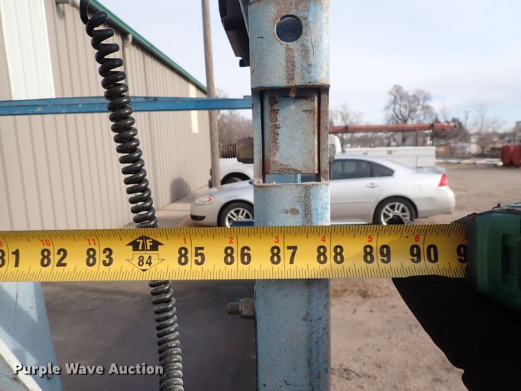 image for item DN2405 2001 Genie GS-2646  scissor lift