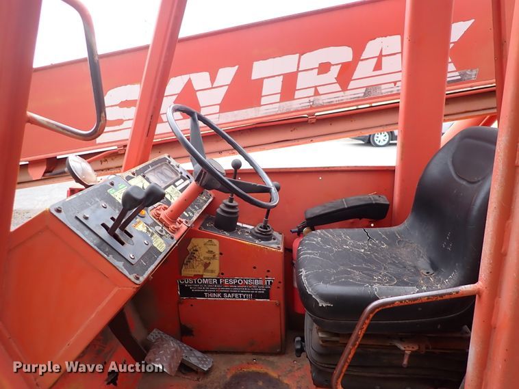 image for item DN2479 SkyTrak 6036  telehandler