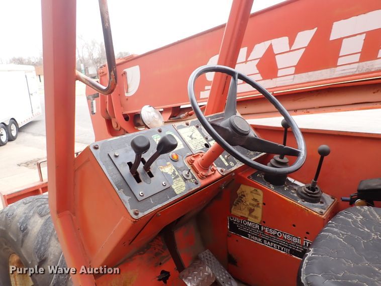 image for item DN2479 SkyTrak 6036  telehandler