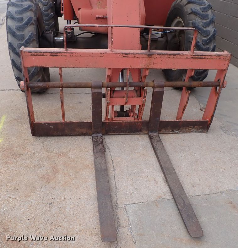 image for item DN2479 SkyTrak 6036  telehandler