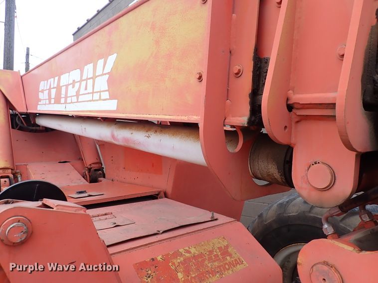 image for item DN2479 SkyTrak 6036  telehandler