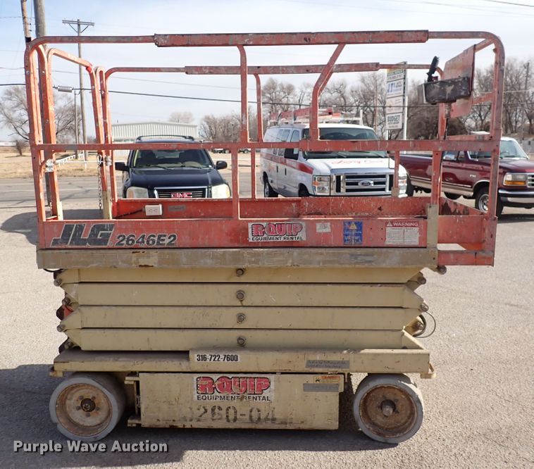 image for item DN2482 2000 JLG 2646-E2  forklift