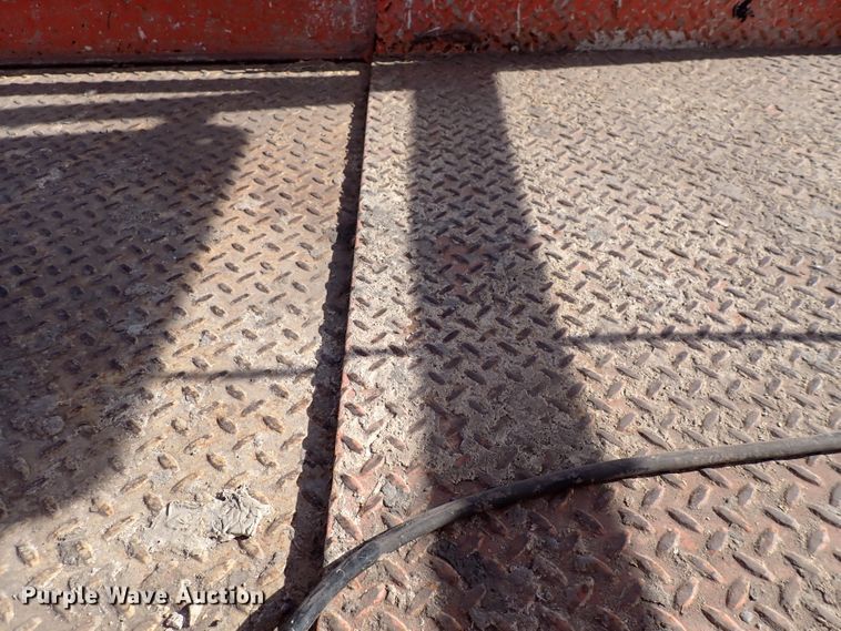 image for item DN2482 2000 JLG 2646-E2  forklift