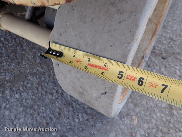 image for item DN2482 2000 JLG 2646-E2  forklift