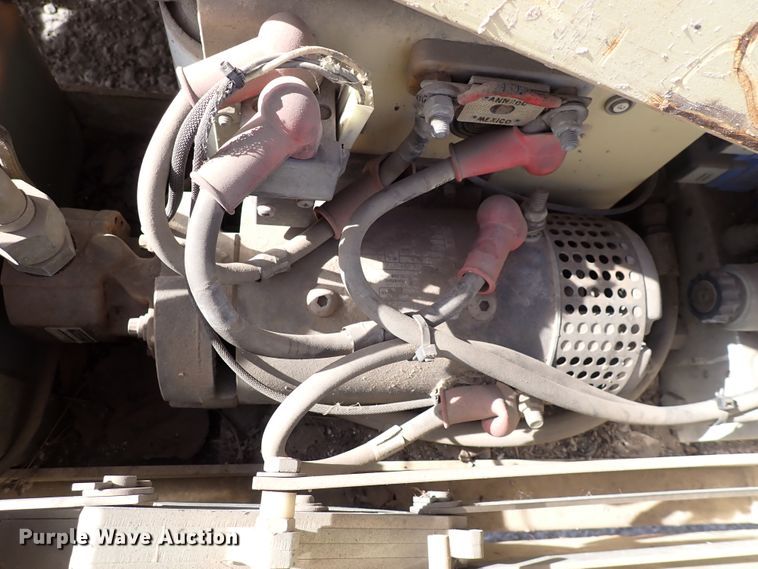 image for item DN2482 2000 JLG 2646-E2  forklift