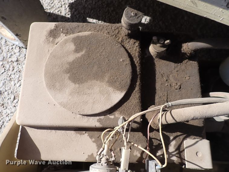 image for item DN2482 2000 JLG 2646-E2  forklift