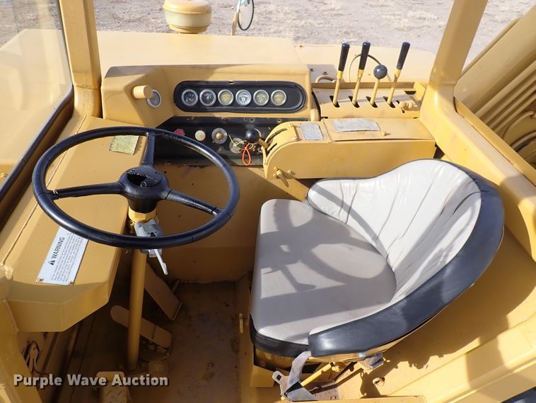 image for item DN2483 1978 Caterpillar 613B  elevating scraper