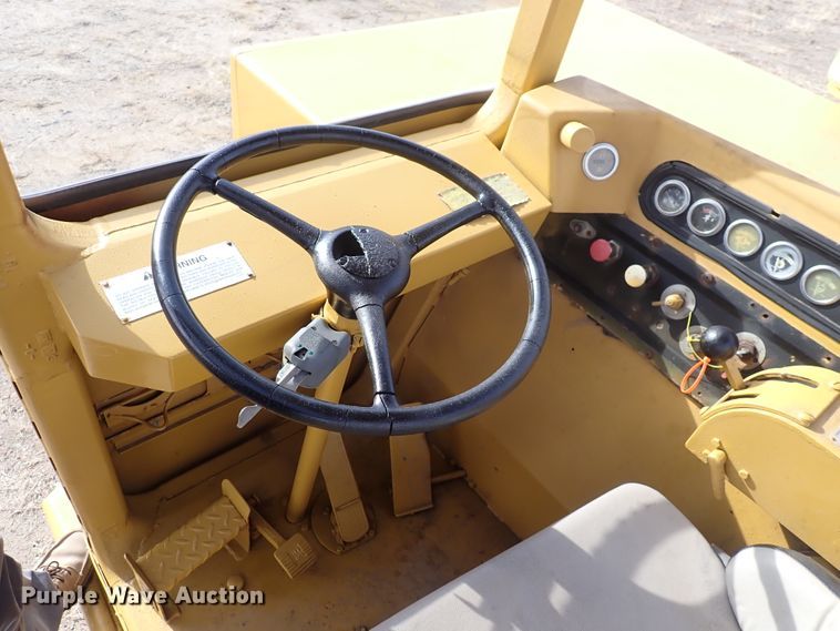 image for item DN2483 1978 Caterpillar 613B  elevating scraper