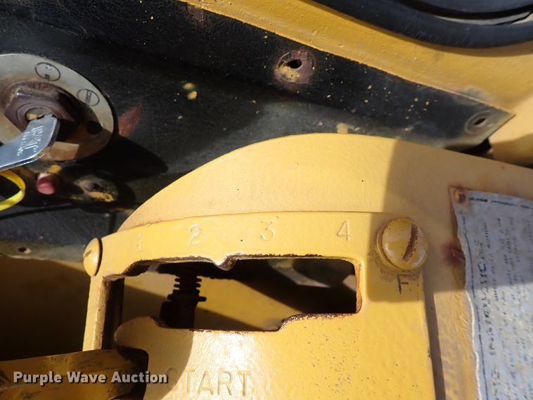 image for item DN2483 1978 Caterpillar 613B  elevating scraper