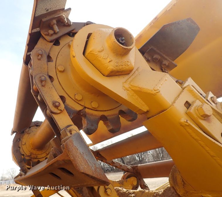 image for item DN2483 1978 Caterpillar 613B  elevating scraper