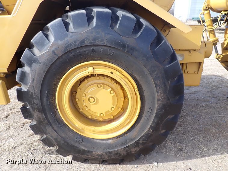 image for item DN2483 1978 Caterpillar 613B  elevating scraper