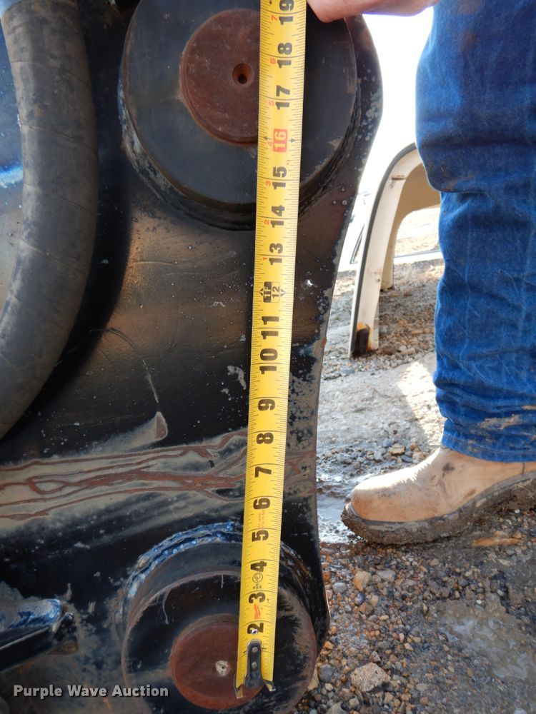 image for item DN2682 Caterpillar H120CS  breaker