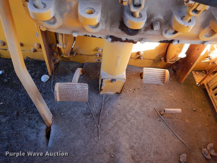 image for item DN2685 Caterpillar 12  motor grader