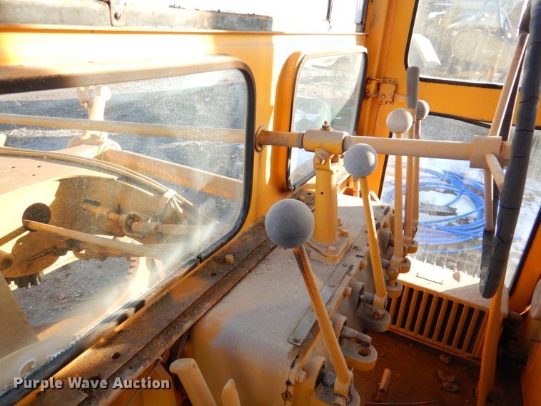 image for item DN2685 Caterpillar 12  motor grader