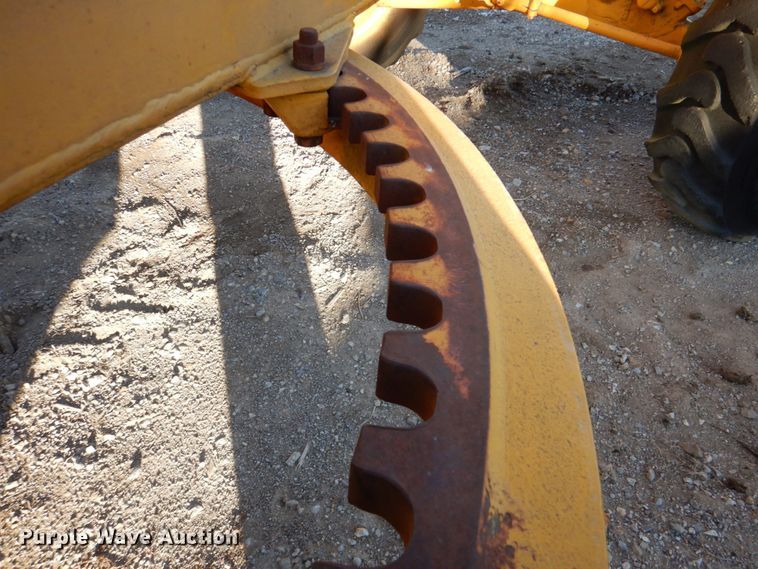 image for item DN2685 Caterpillar 12  motor grader