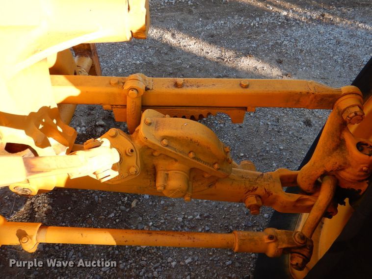 image for item DN2685 Caterpillar 12  motor grader