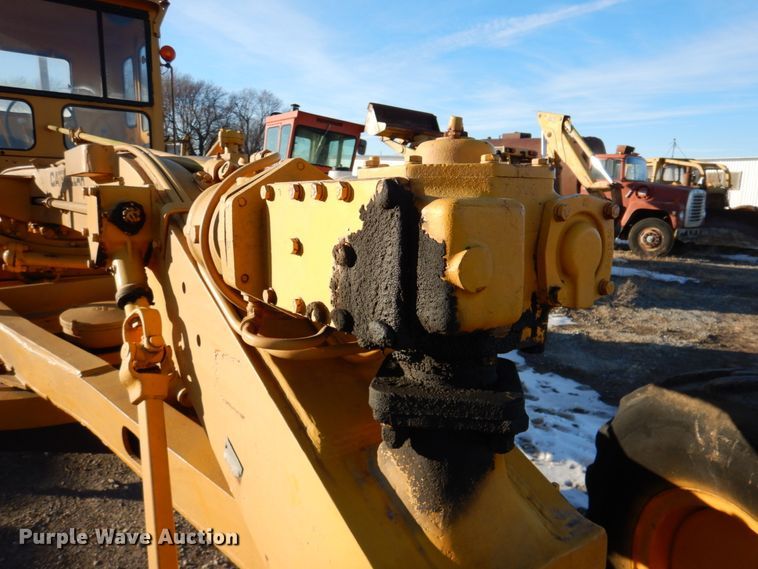 image for item DN2685 Caterpillar 12  motor grader