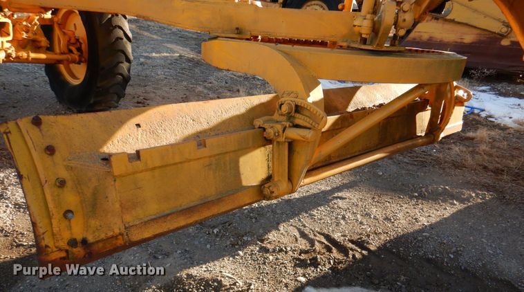 image for item DN2685 Caterpillar 12  motor grader