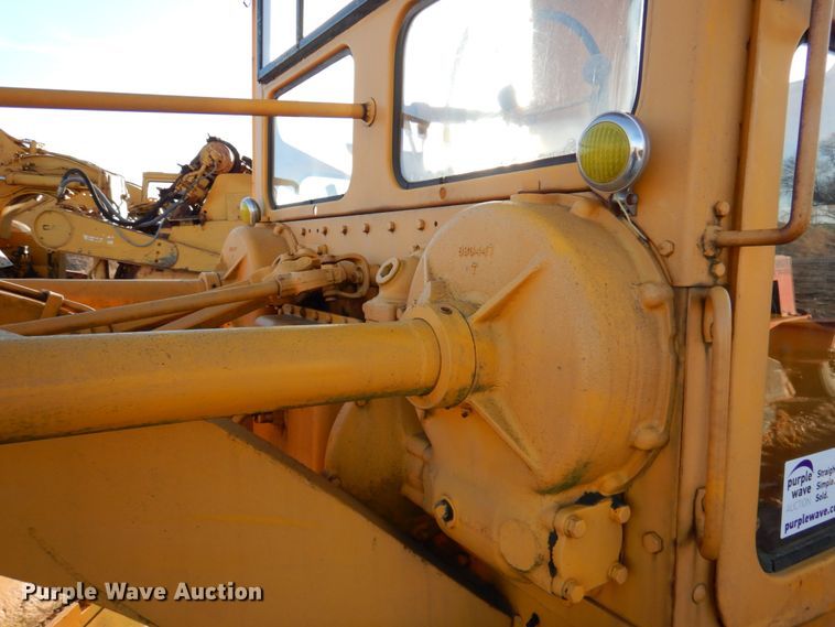 image for item DN2685 Caterpillar 12  motor grader