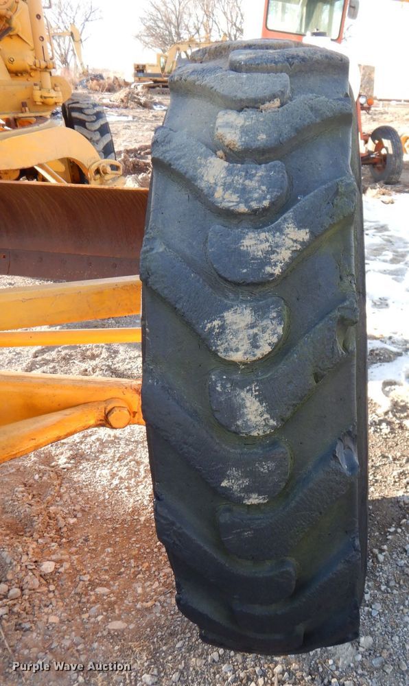 image for item DN2685 Caterpillar 12  motor grader