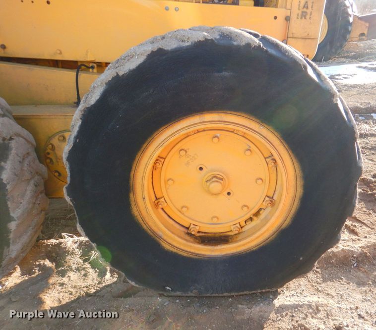image for item DN2685 Caterpillar 12  motor grader