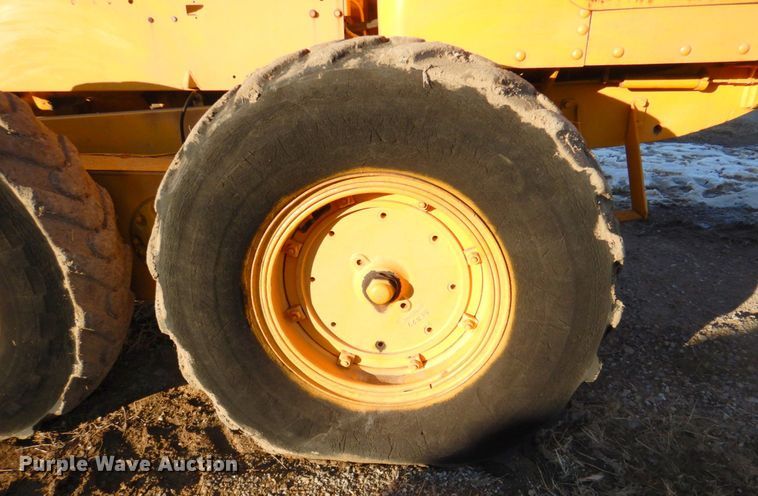 image for item DN2685 Caterpillar 12  motor grader
