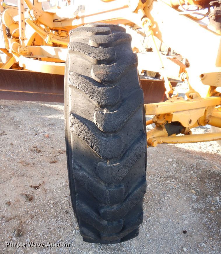 image for item DN2685 Caterpillar 12  motor grader