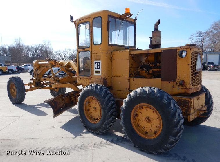 image for item DN5465 1969 Caterpillar 12F  rigid frame motor grader