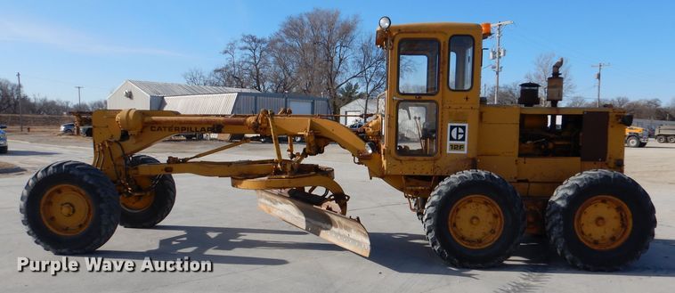 image for item DN5465 1969 Caterpillar 12F  rigid frame motor grader