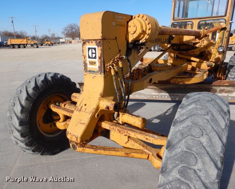 image for item DN5465 1969 Caterpillar 12F  rigid frame motor grader
