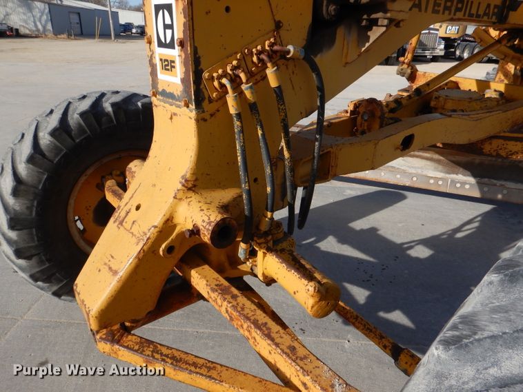 image for item DN5465 1969 Caterpillar 12F  rigid frame motor grader