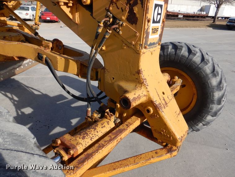 image for item DN5465 1969 Caterpillar 12F  rigid frame motor grader