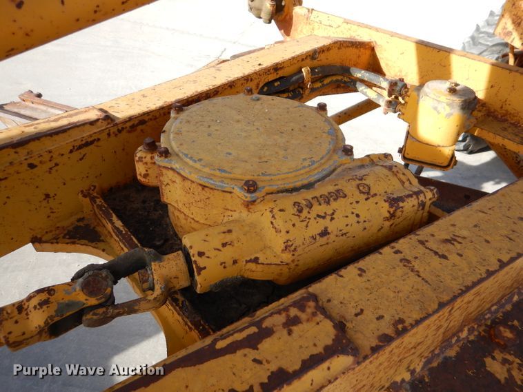 image for item DN5465 1969 Caterpillar 12F  rigid frame motor grader