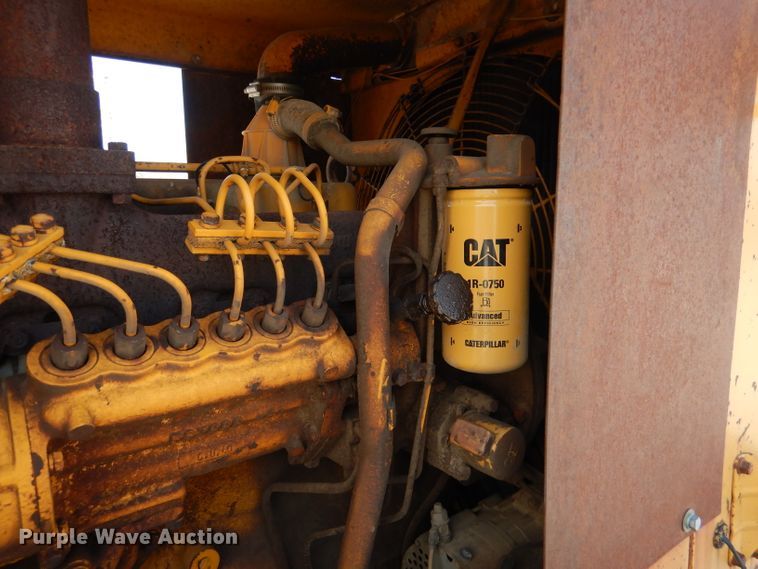 image for item DN5465 1969 Caterpillar 12F  rigid frame motor grader