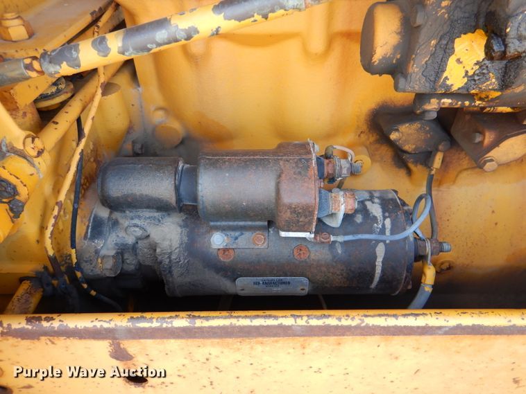 image for item DN5465 1969 Caterpillar 12F  rigid frame motor grader