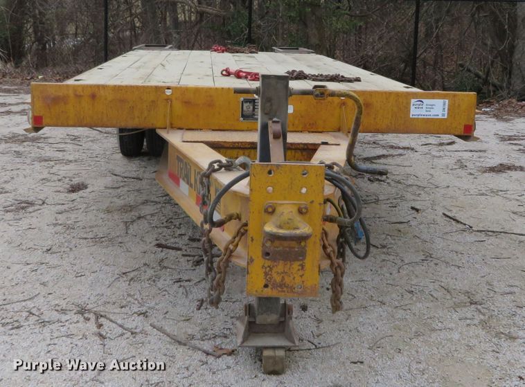 image for item DN7882 1988 Trail King TK40-2400  equipment trailer