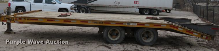 image for item DN7882 1988 Trail King TK40-2400  equipment trailer