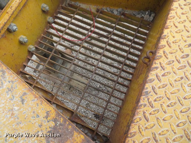 image for item DN7882 1988 Trail King TK40-2400  equipment trailer