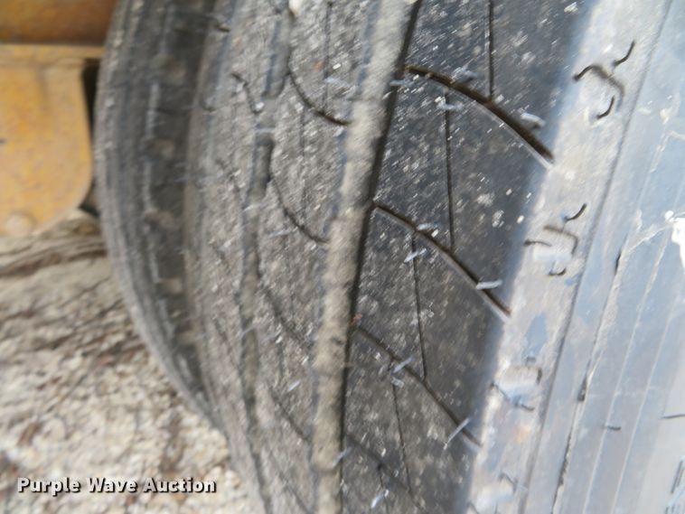 image for item DN7882 1988 Trail King TK40-2400  equipment trailer