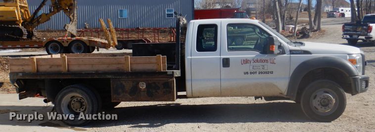 image for item DS5604 2012 Ford F550 Super Duty XL  flatbed truck
